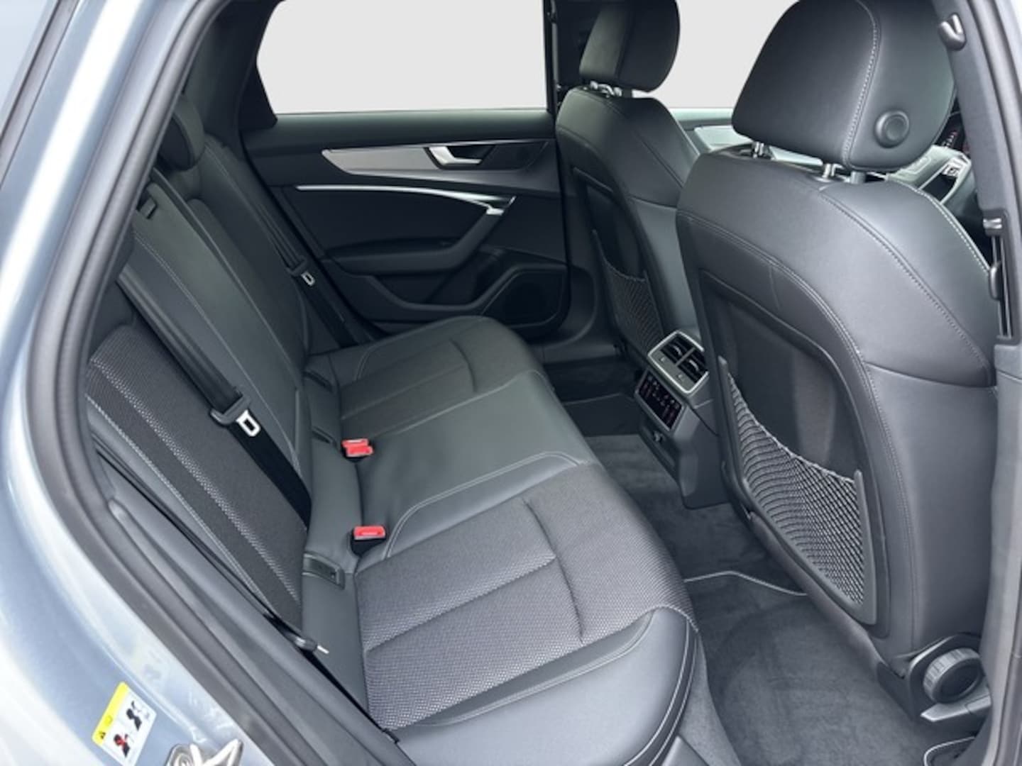 Bild über Audi A6 Limousine S line 55 TFSI quattro S tronic - für weitere Informationen kontaktieren Sie den Audi Partner