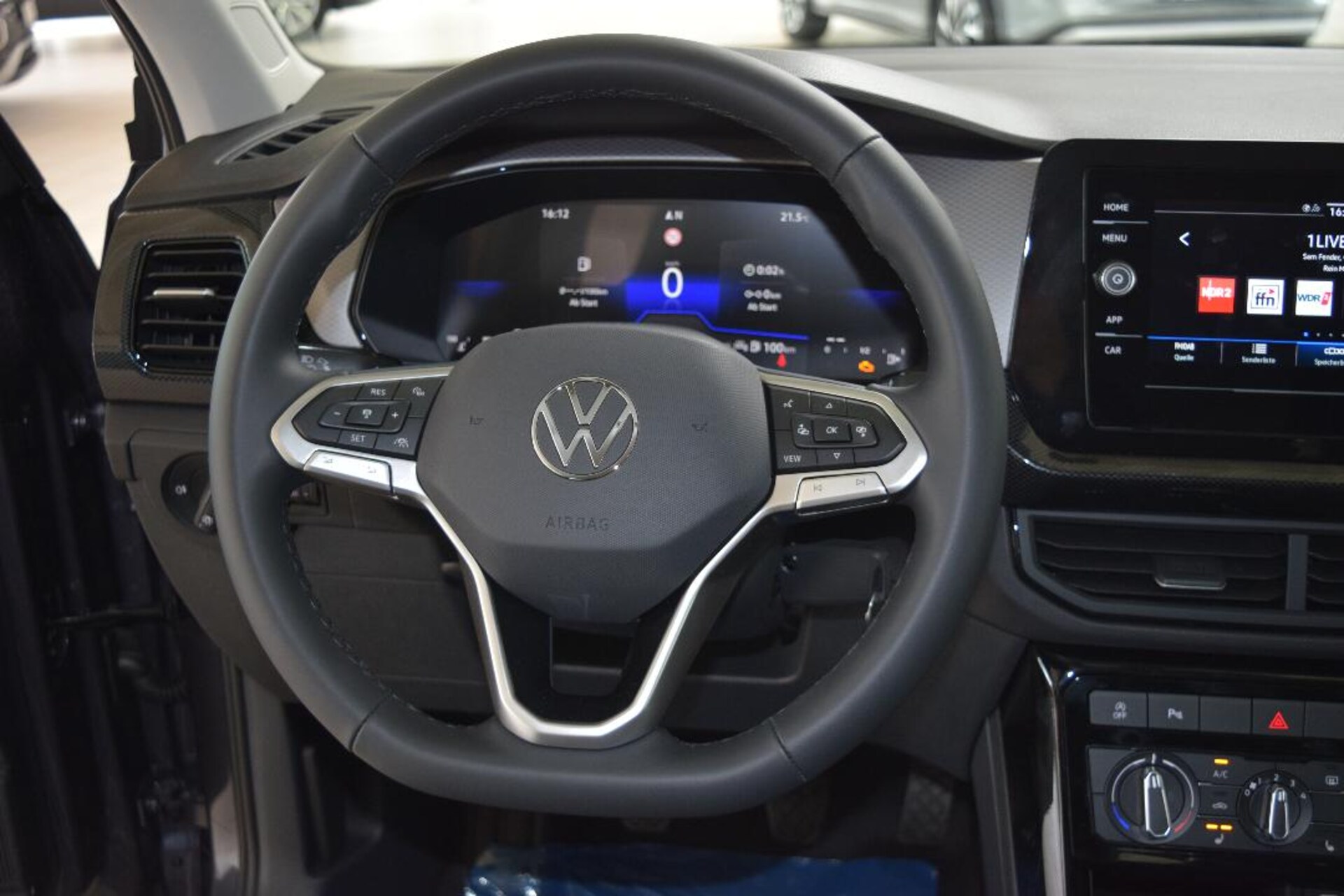 Volkswagen T-Cross Life