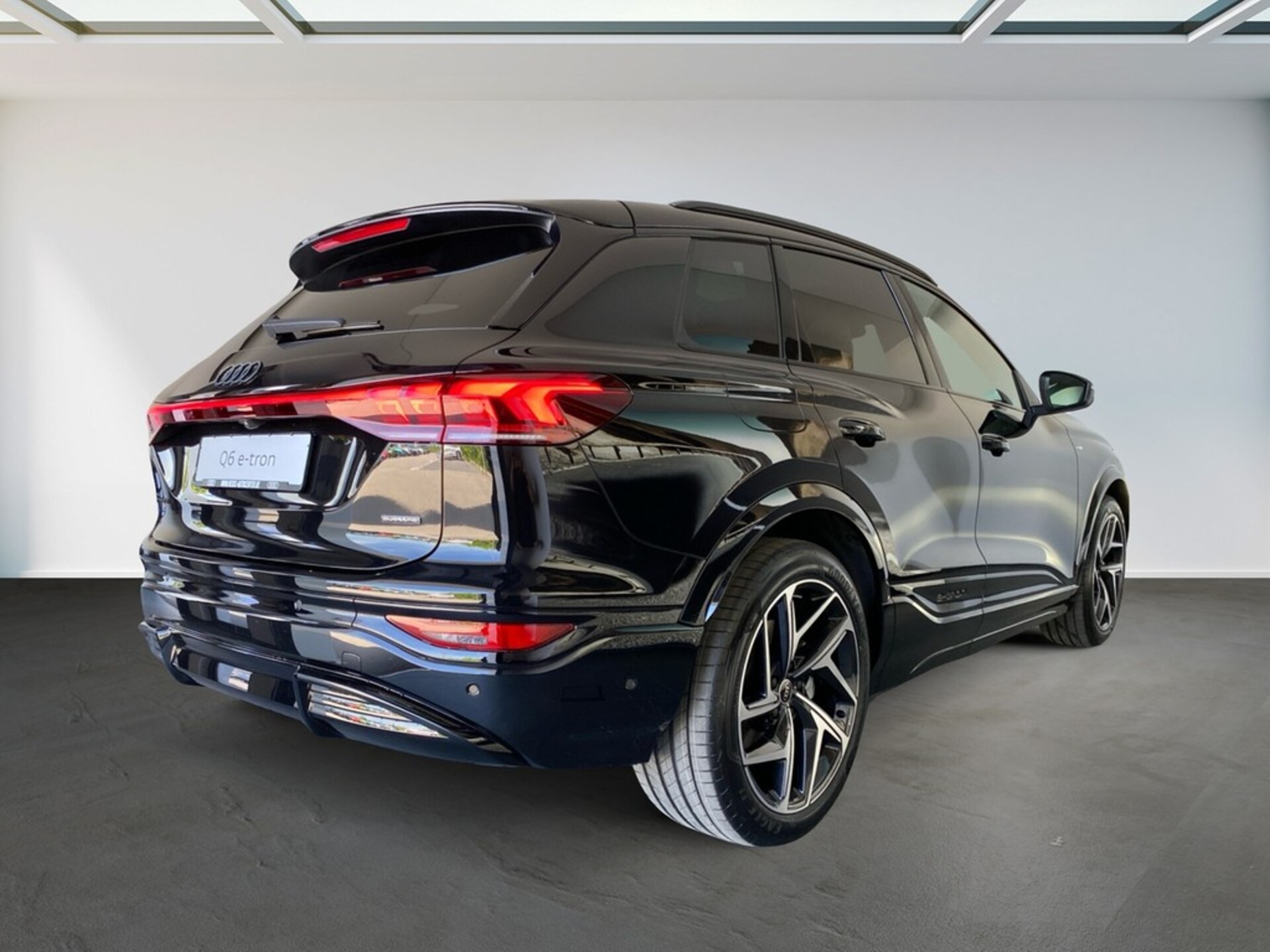 Audi Q6 SUV e-tron