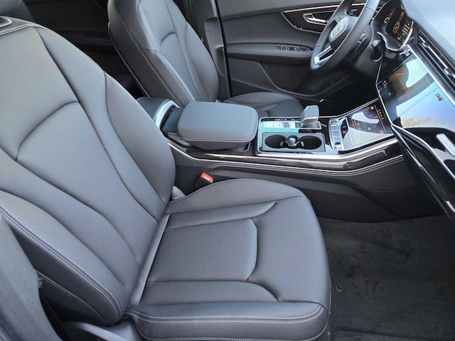 2026 Audi Q7 Premium Plus - Photo 8