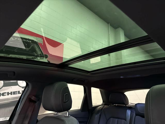 2023 AUDI Q4 - Image 10