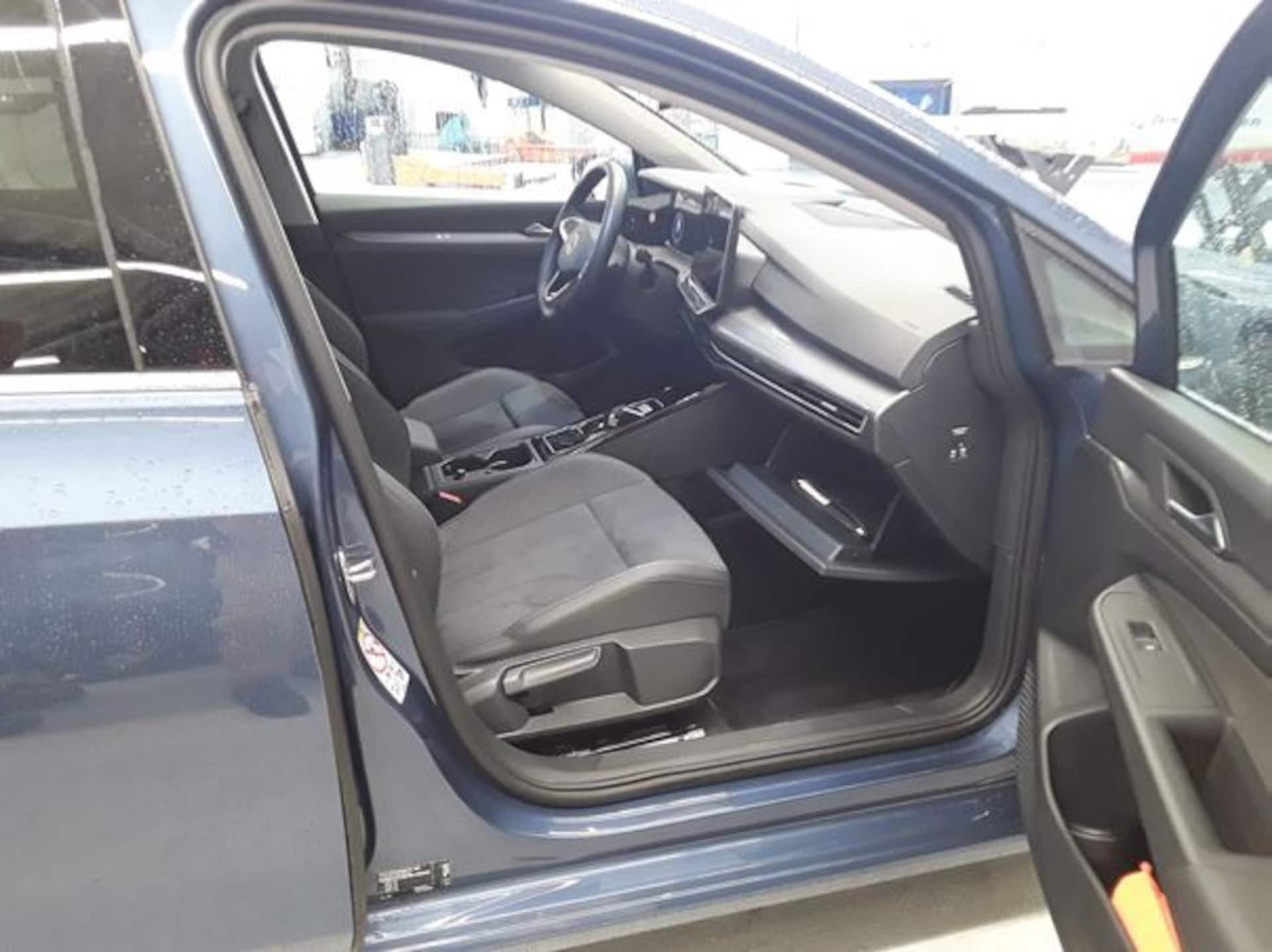 Volkswagen Golf Style