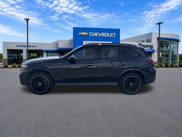 2023 Mercedes-Benz GLC 300