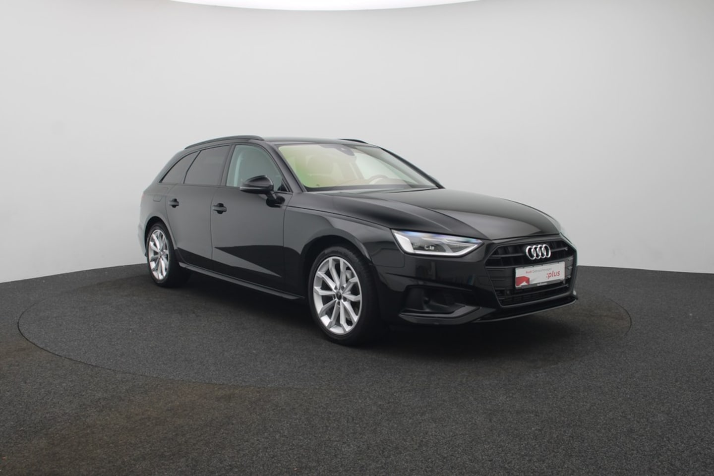 Bild über Audi A4 Avant advanced 35 TFSI S tronic - für weitere Informationen kontaktieren Sie den Audi Partner