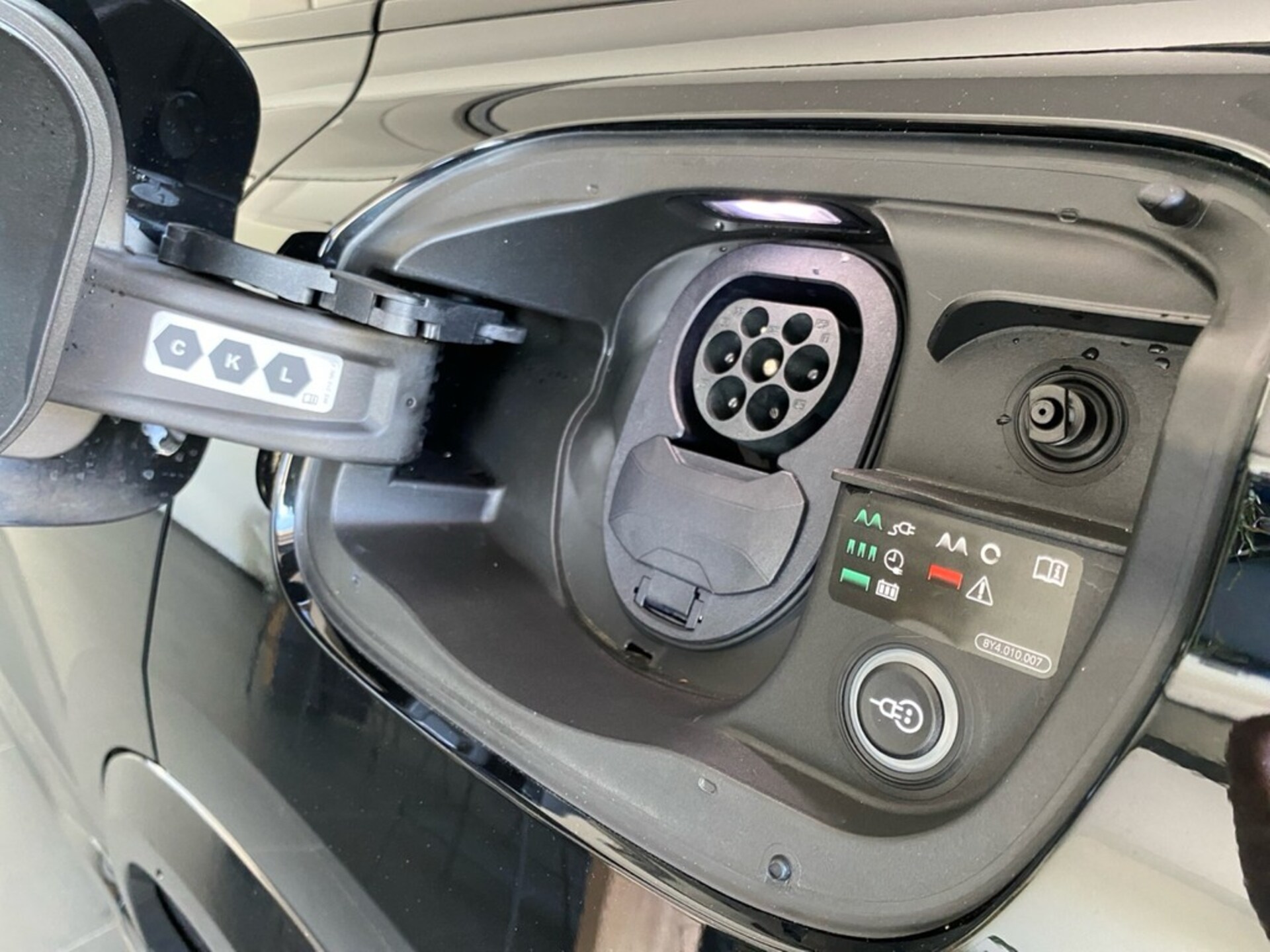 Audi Q6 SUV e-tron