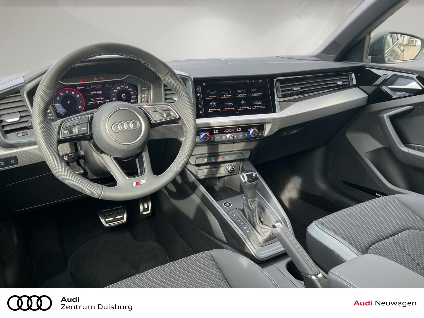 Bild über Audi A1 Sportback S line 30 TFSI S tronic - für weitere Informationen kontaktieren Sie den Audi Partner