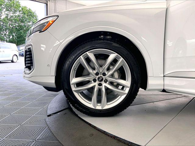 2025 Audi Q7 Premium Plus - Photo 12