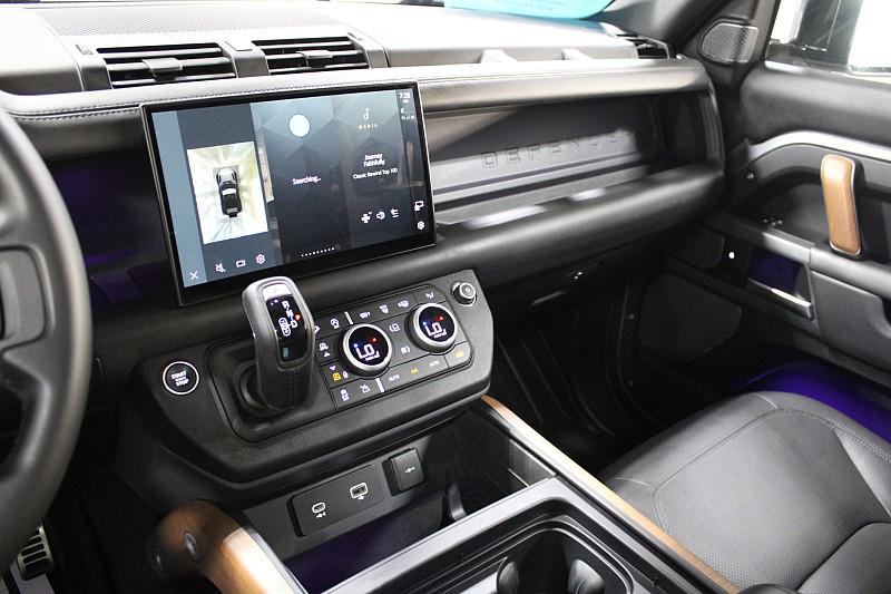 2023 Land Rover Defender X - Photo 27