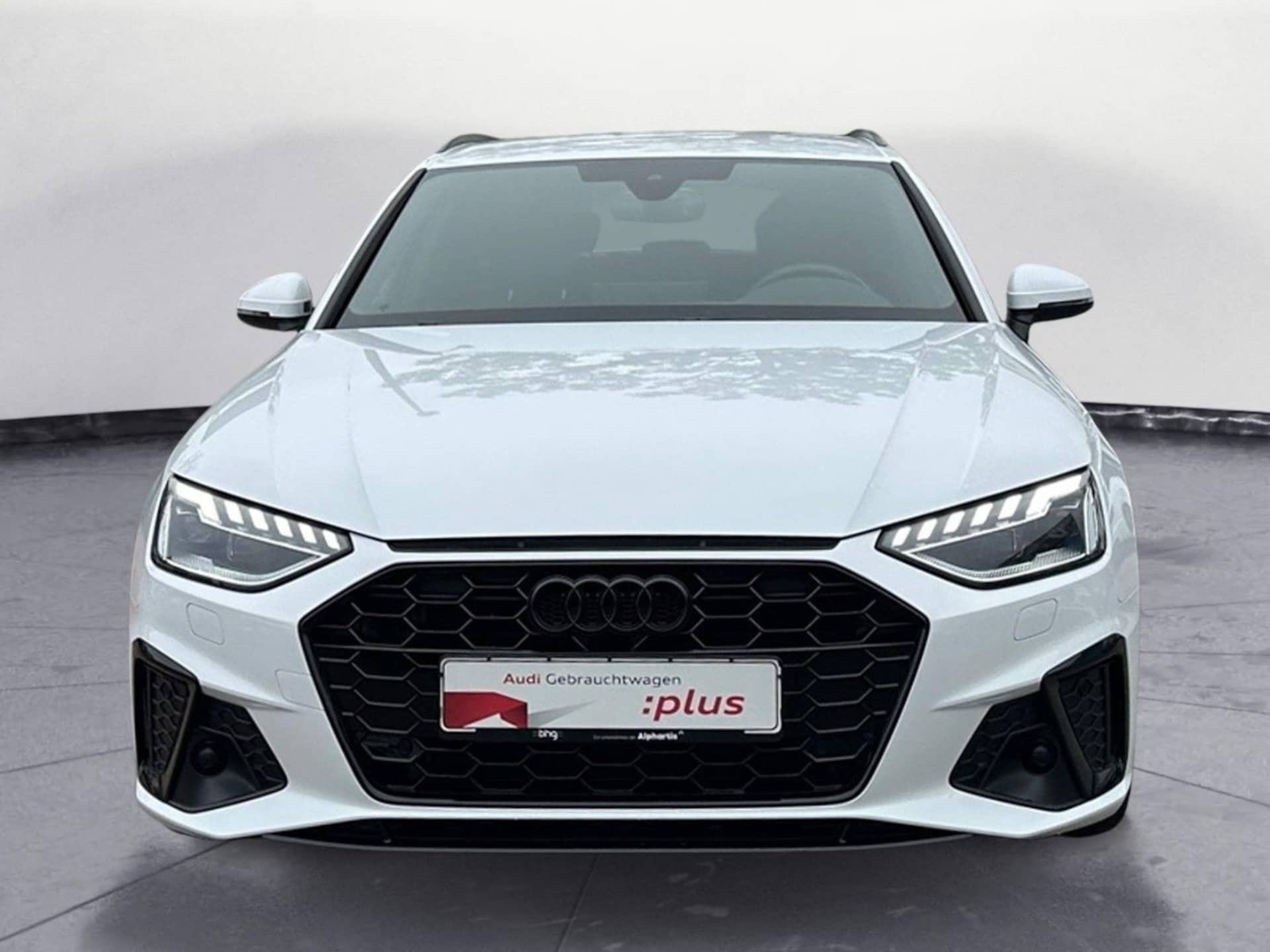 Audi A4 Avant S line