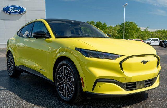 2025 Ford Mustang Mach-E