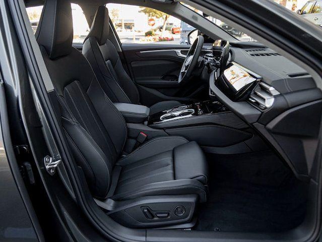 2026 Audi A6 Premium Plus - Photo 26