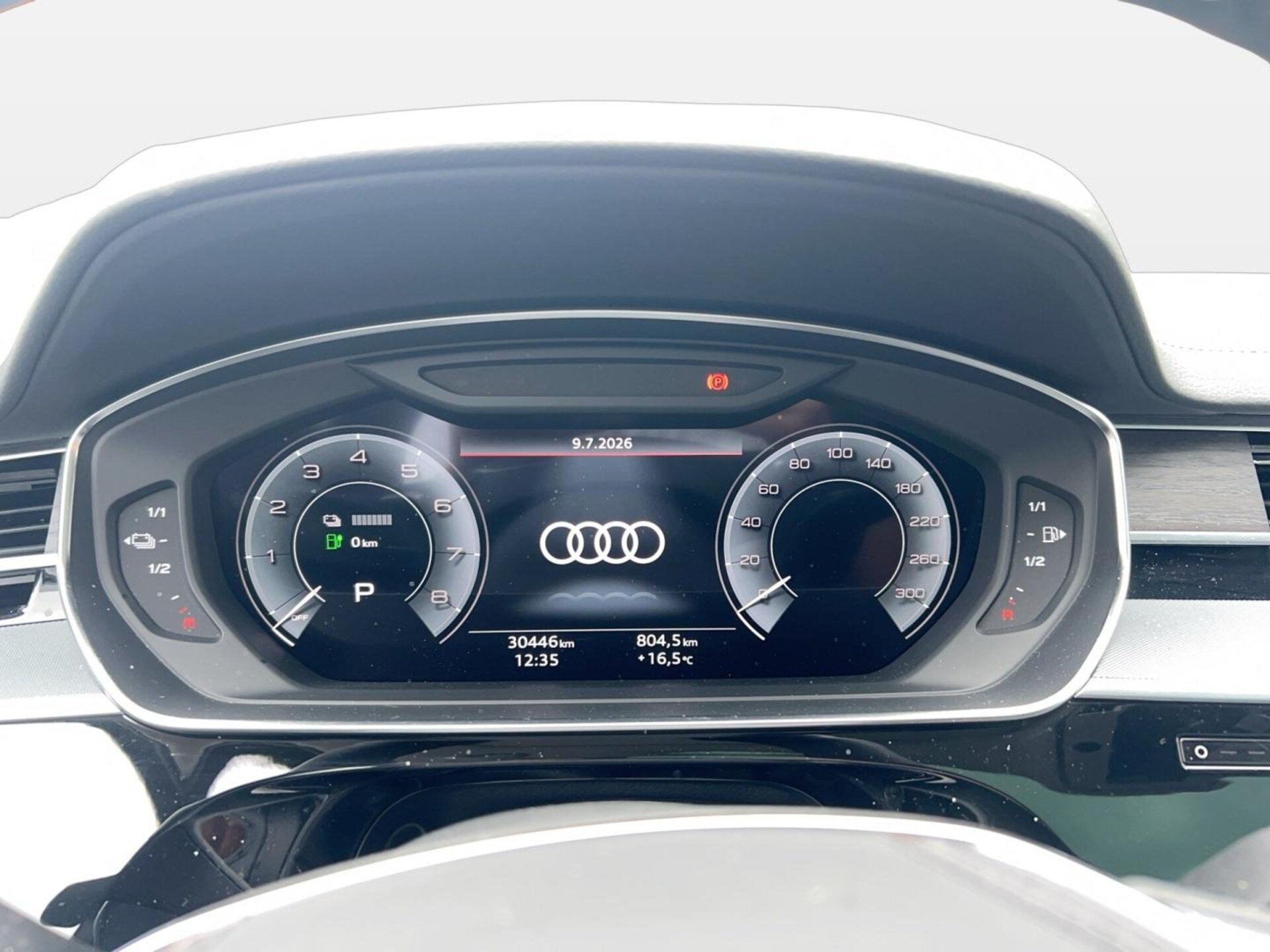 Audi A8 L TFSI e
