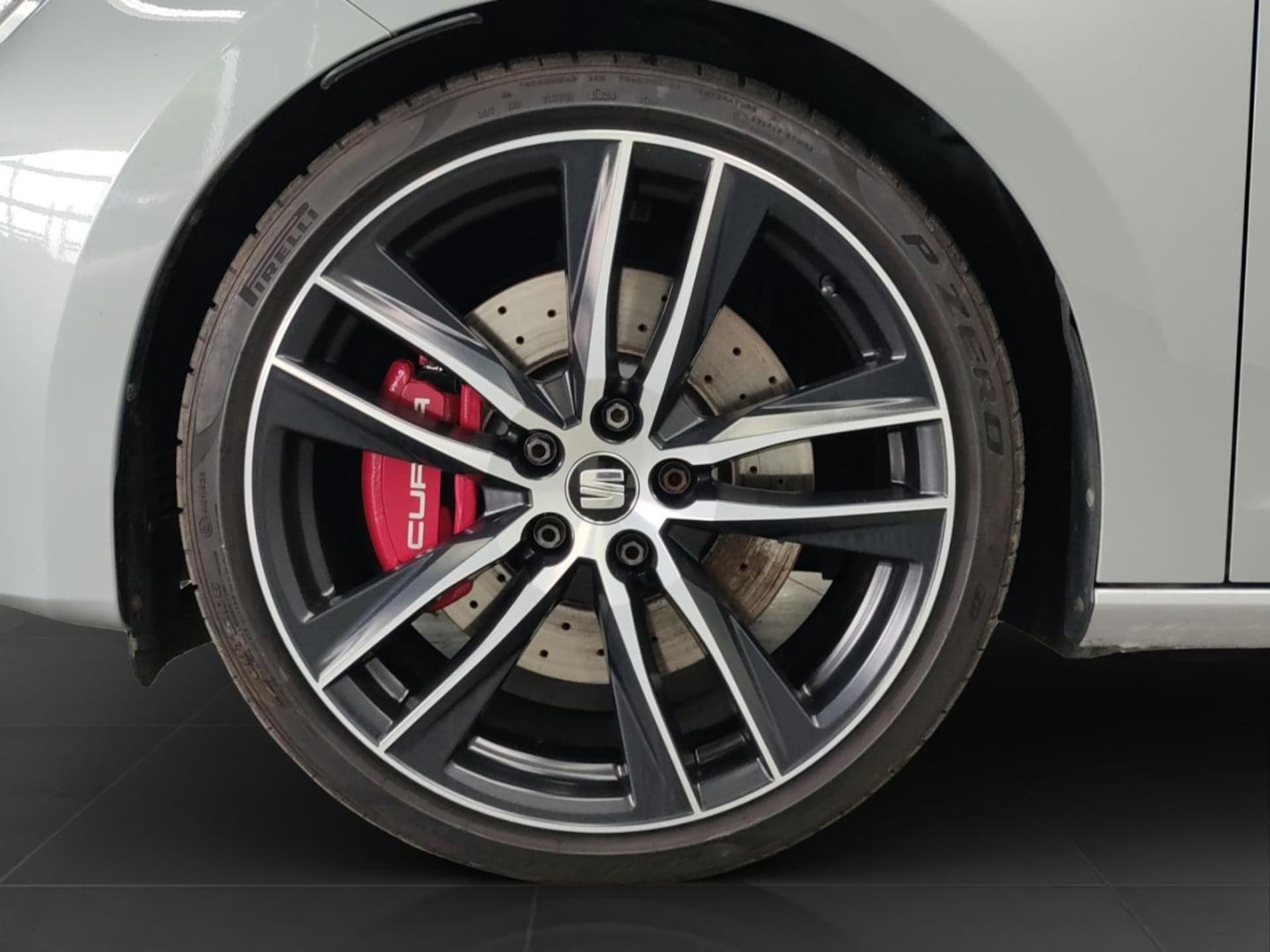 SEAT Leon Sportstourer Cupra 300