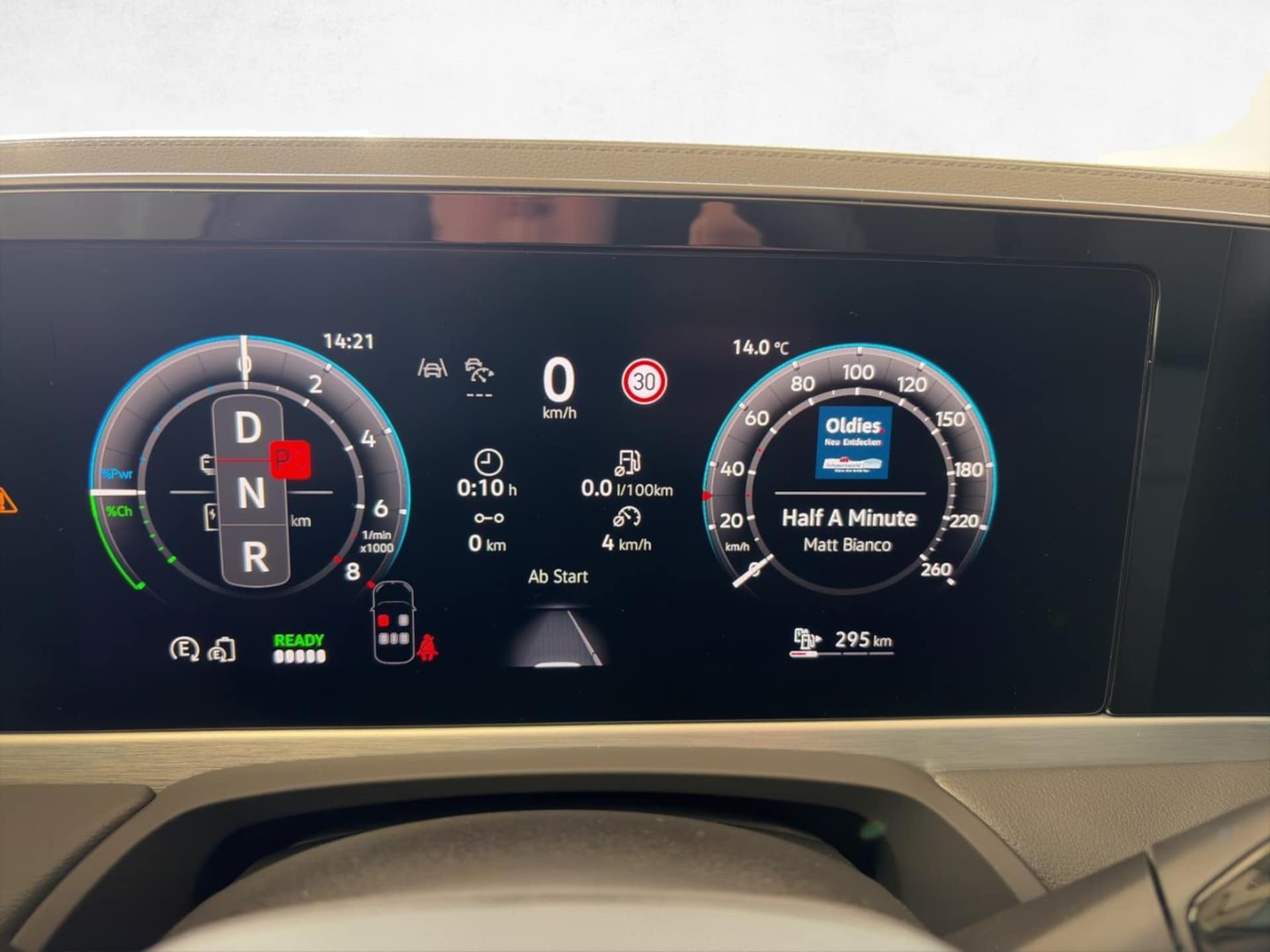 Volkswagen Passat Elegance