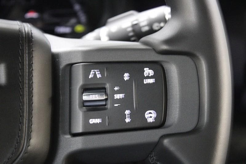 2023 Land Rover Defender X - Photo 29