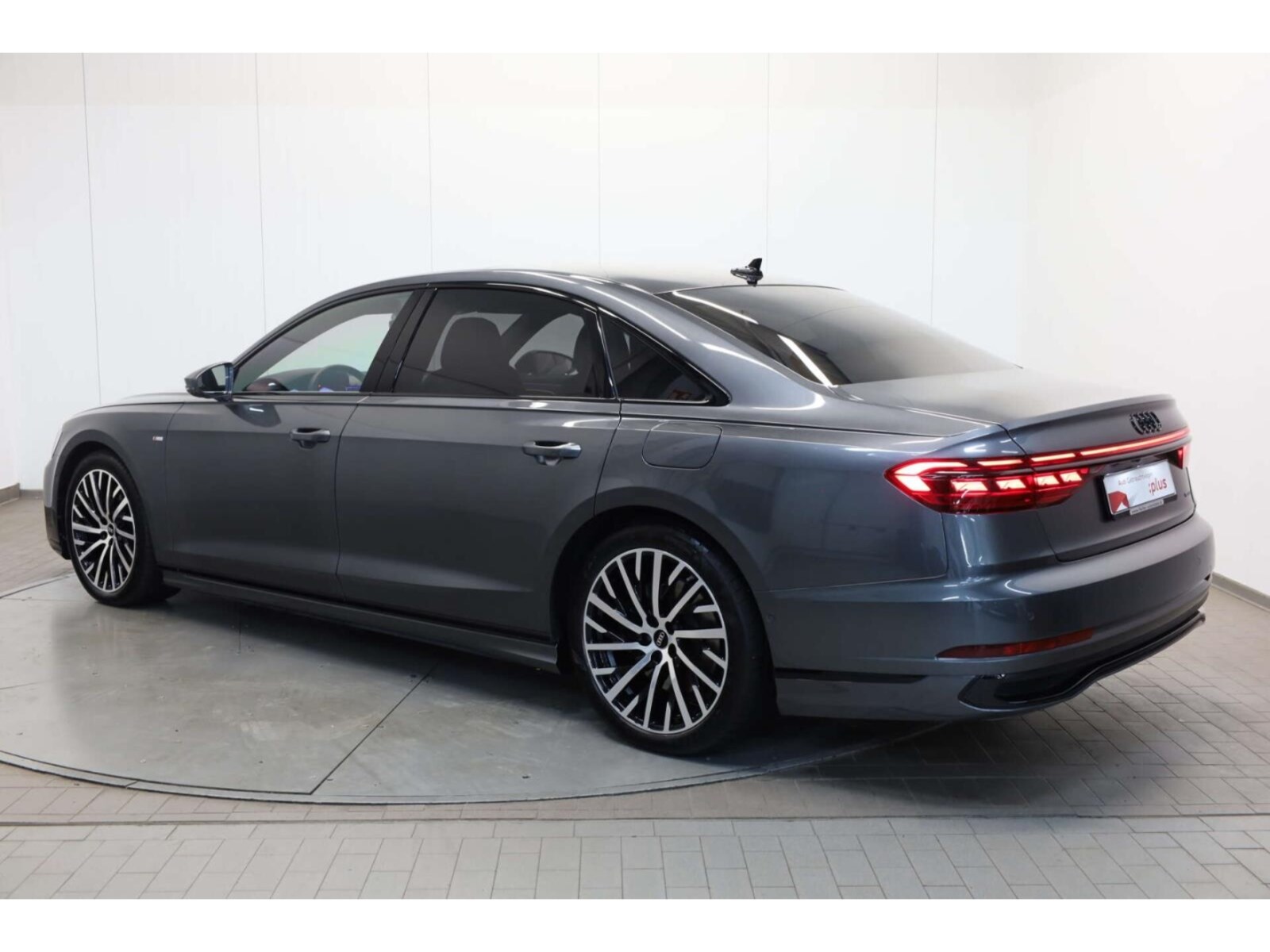 Audi A8 L – Bild 4