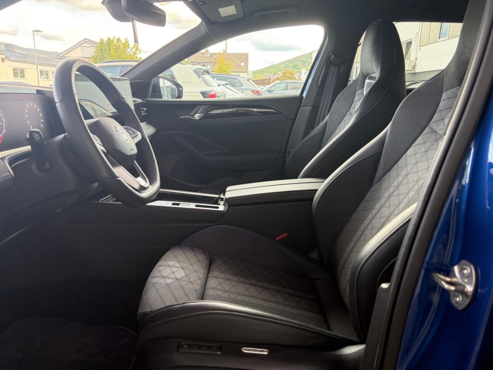 Volkswagen Passat – Bild 8