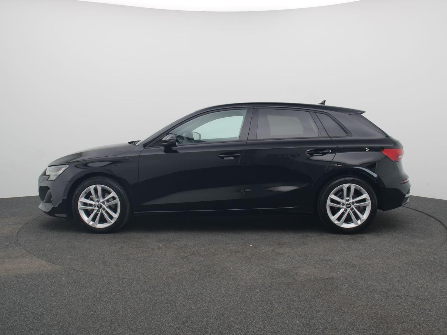 Bild über Audi A3 Sportback 30 TFSI S tronic - für weitere Informationen kontaktieren Sie den Audi Partner