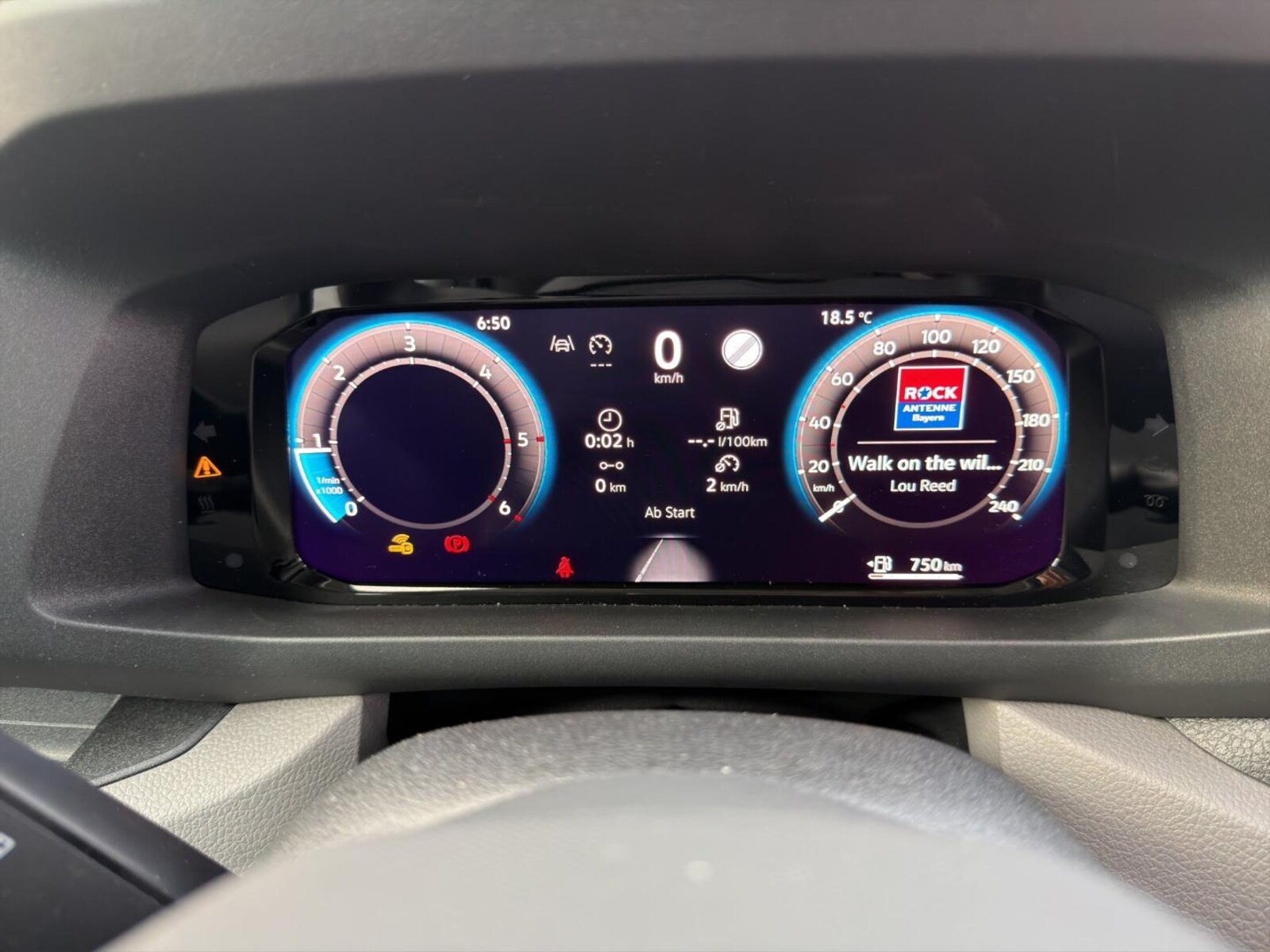 Volkswagen Crafter Kasten mittlerer Radstand – Bild 21