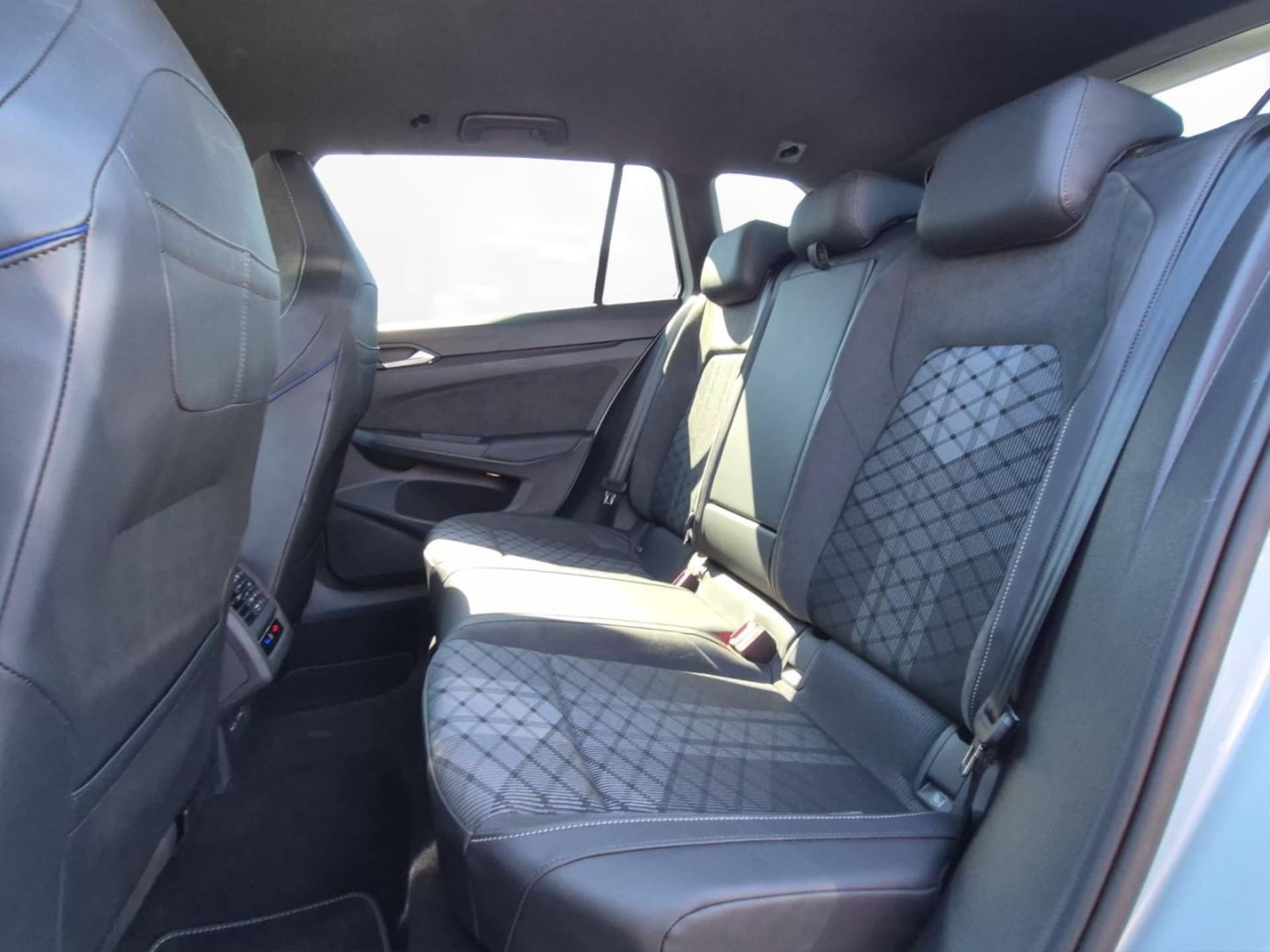 Volkswagen Golf Variant R-Line