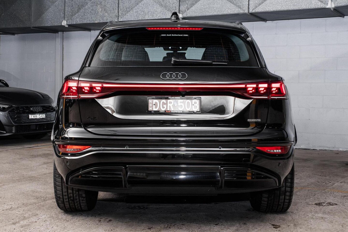 Image about Audi Q6 SUV e-tron e-tron quattro