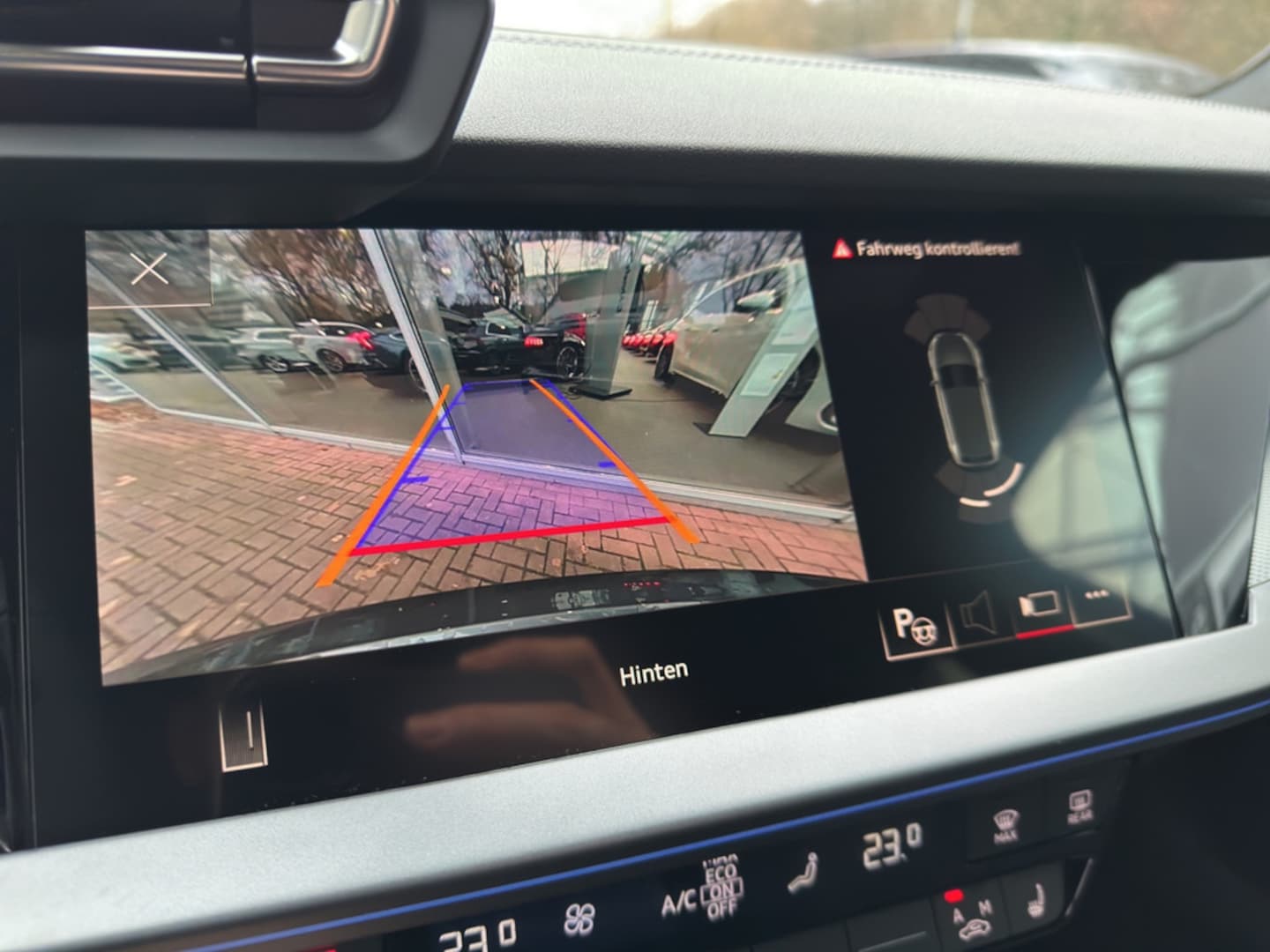 Bild über Audi A3 Sportback S line 35 TDI S tronic - für weitere Informationen kontaktieren Sie den Audi Partner