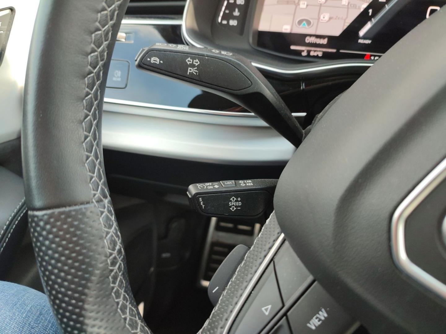 Image about Audi SQ8 TFSI quattro tiptronic