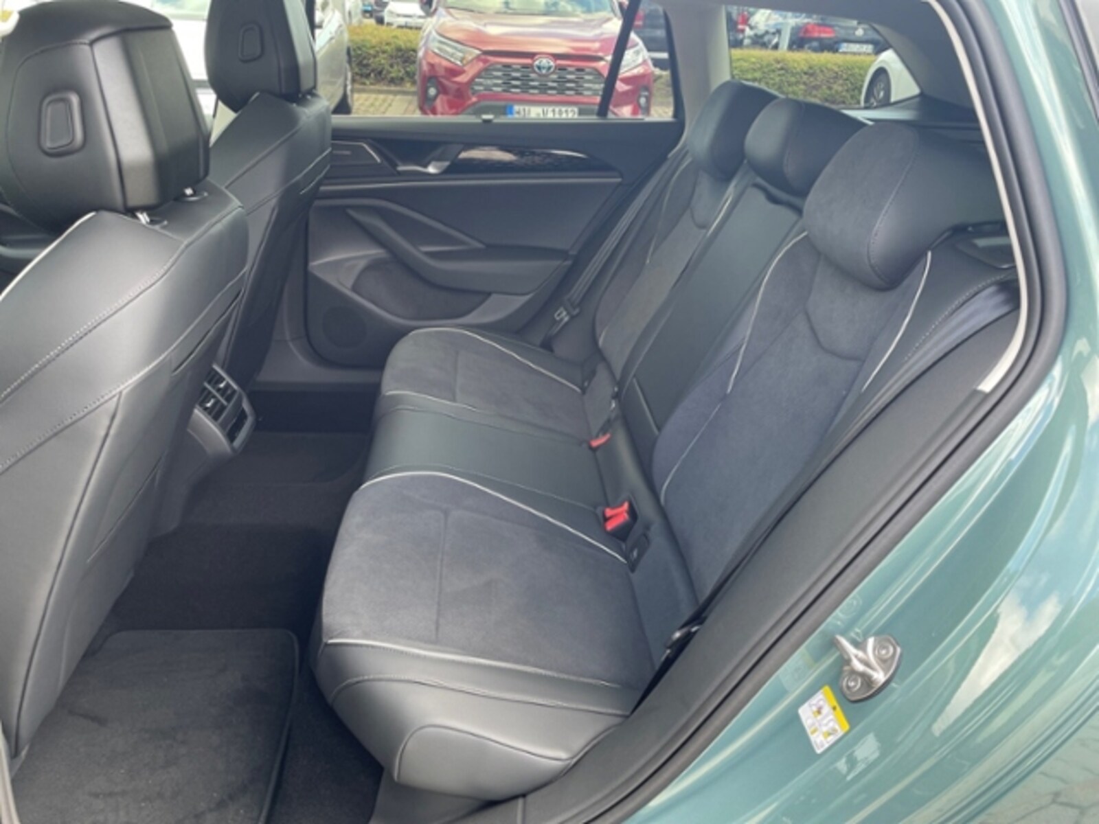 Volkswagen Passat – Bild 14