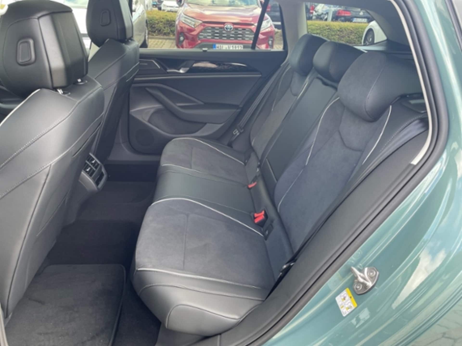 Volkswagen Passat Elegance