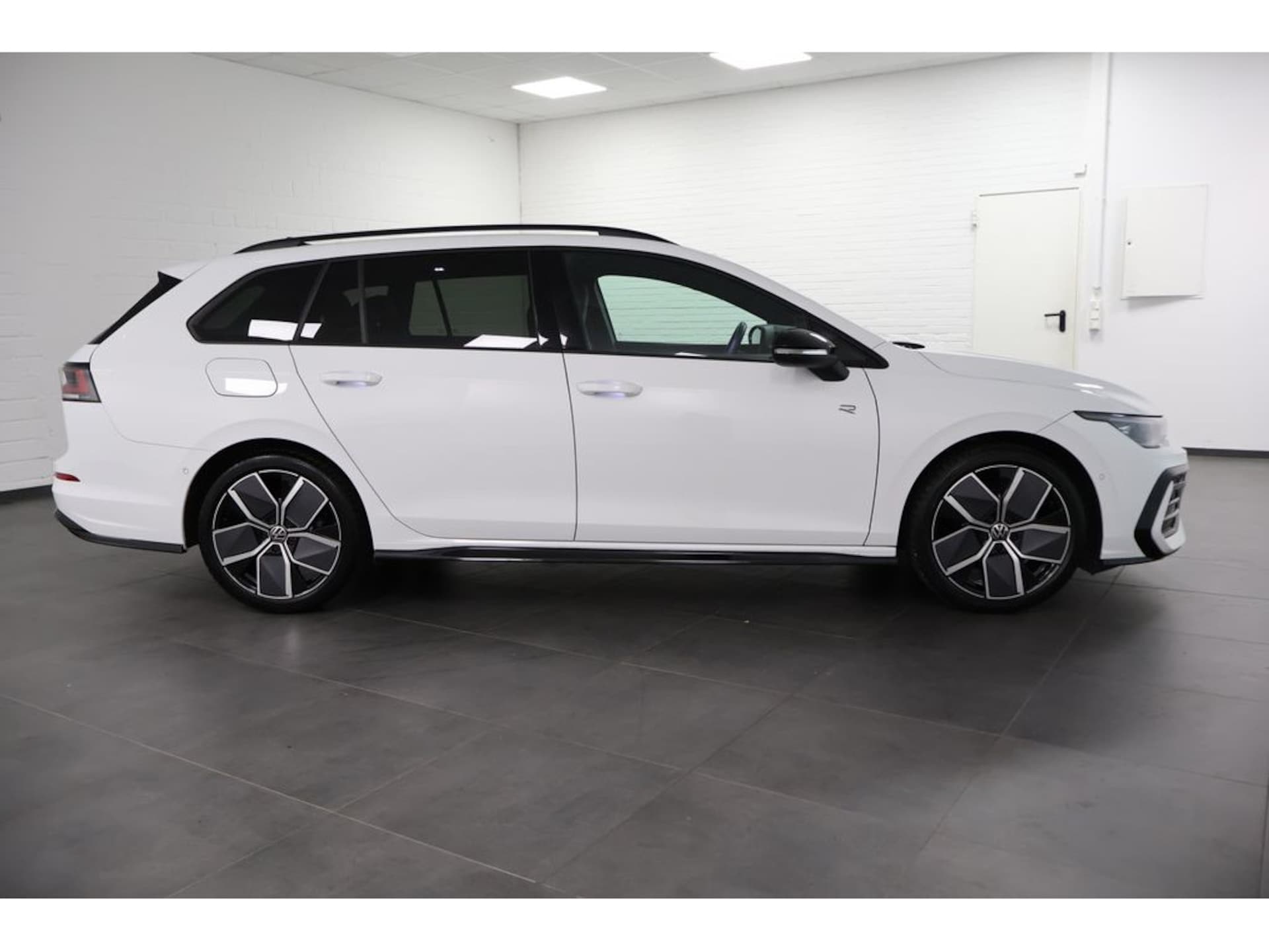 Volkswagen Golf Variant R-Line