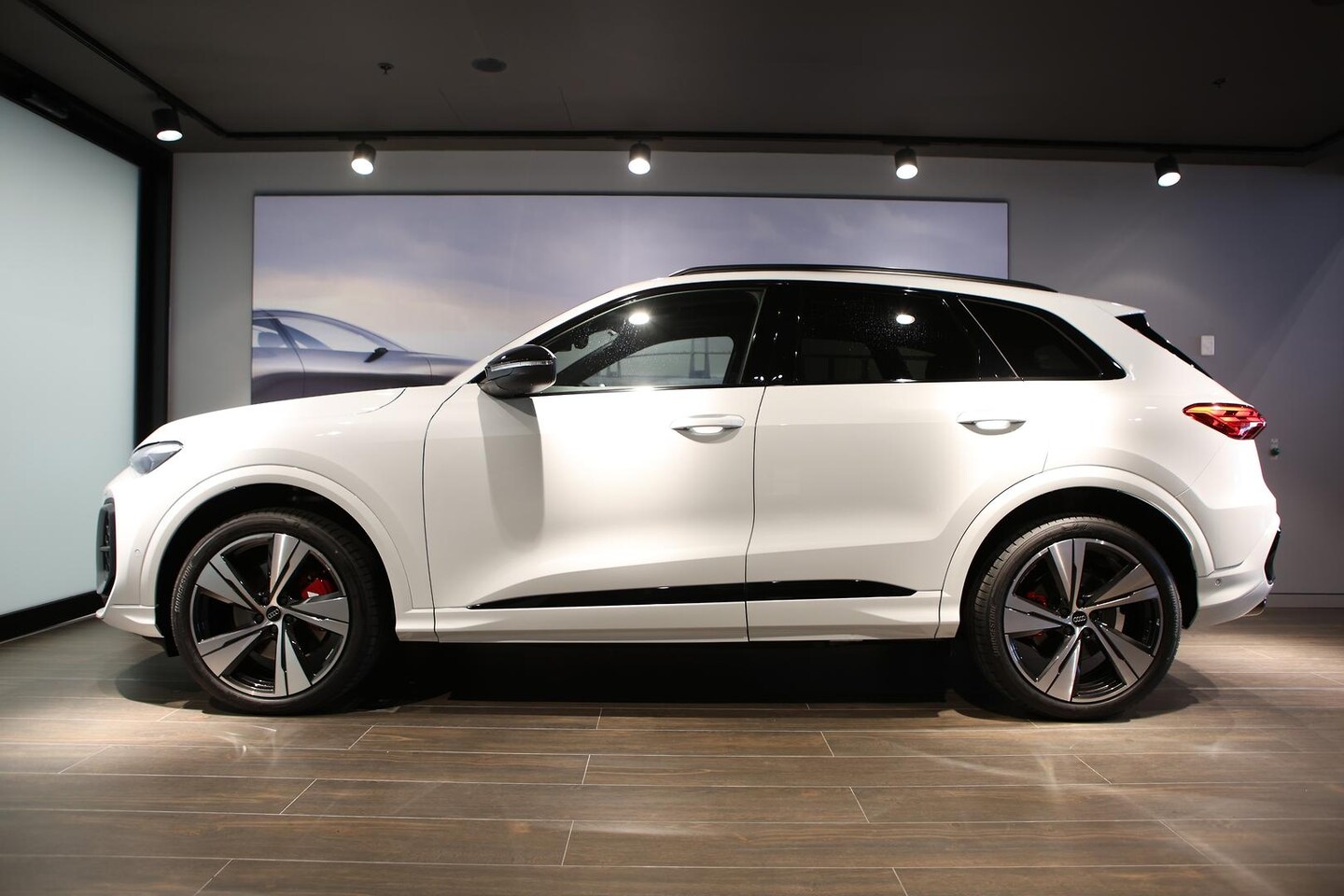 Image about Audi SQ5 SUV TFSI quattro S tronic