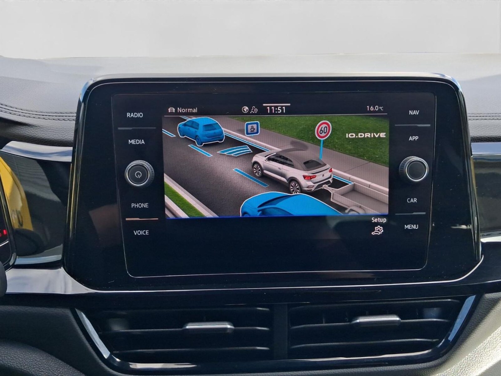 Volkswagen T-Roc Cabriolet – Bild 14