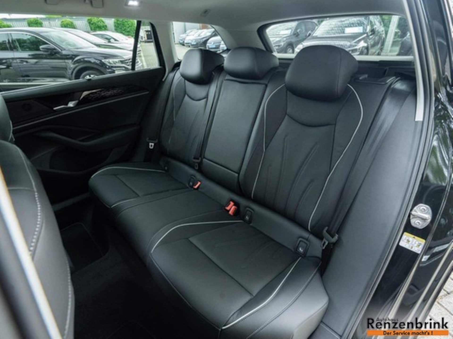Volkswagen Passat Elegance