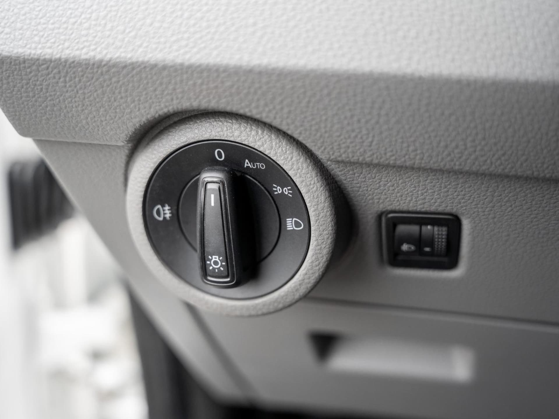 Volkswagen T6.1 Transporter Kasten langer Radstand