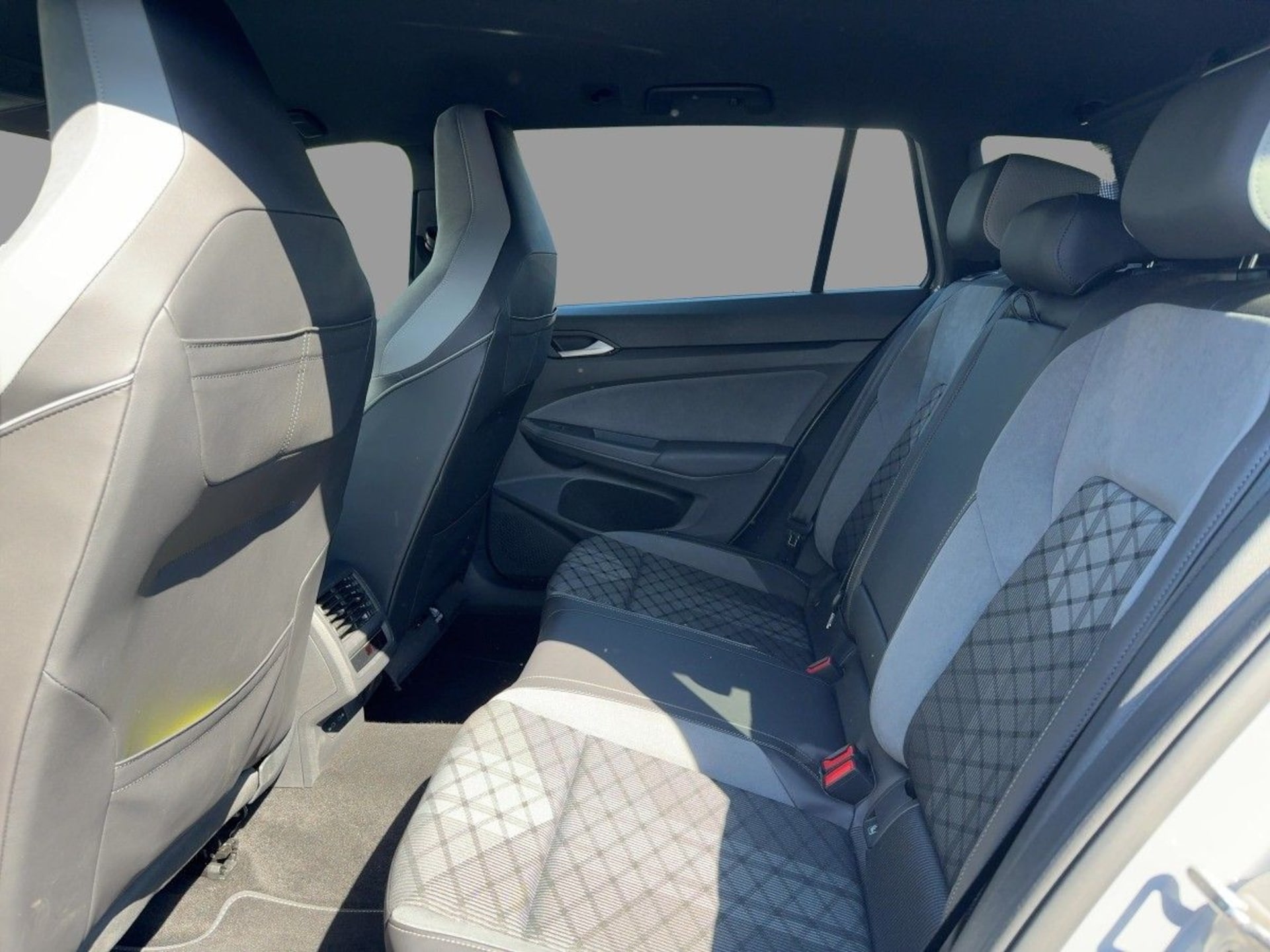 Volkswagen Golf Variant R-Line