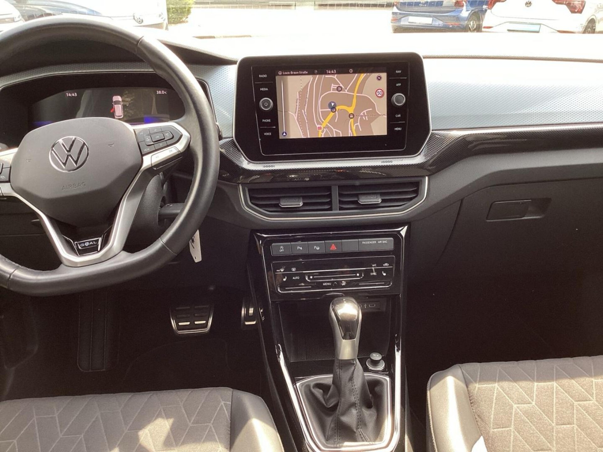 Volkswagen T-Cross Life