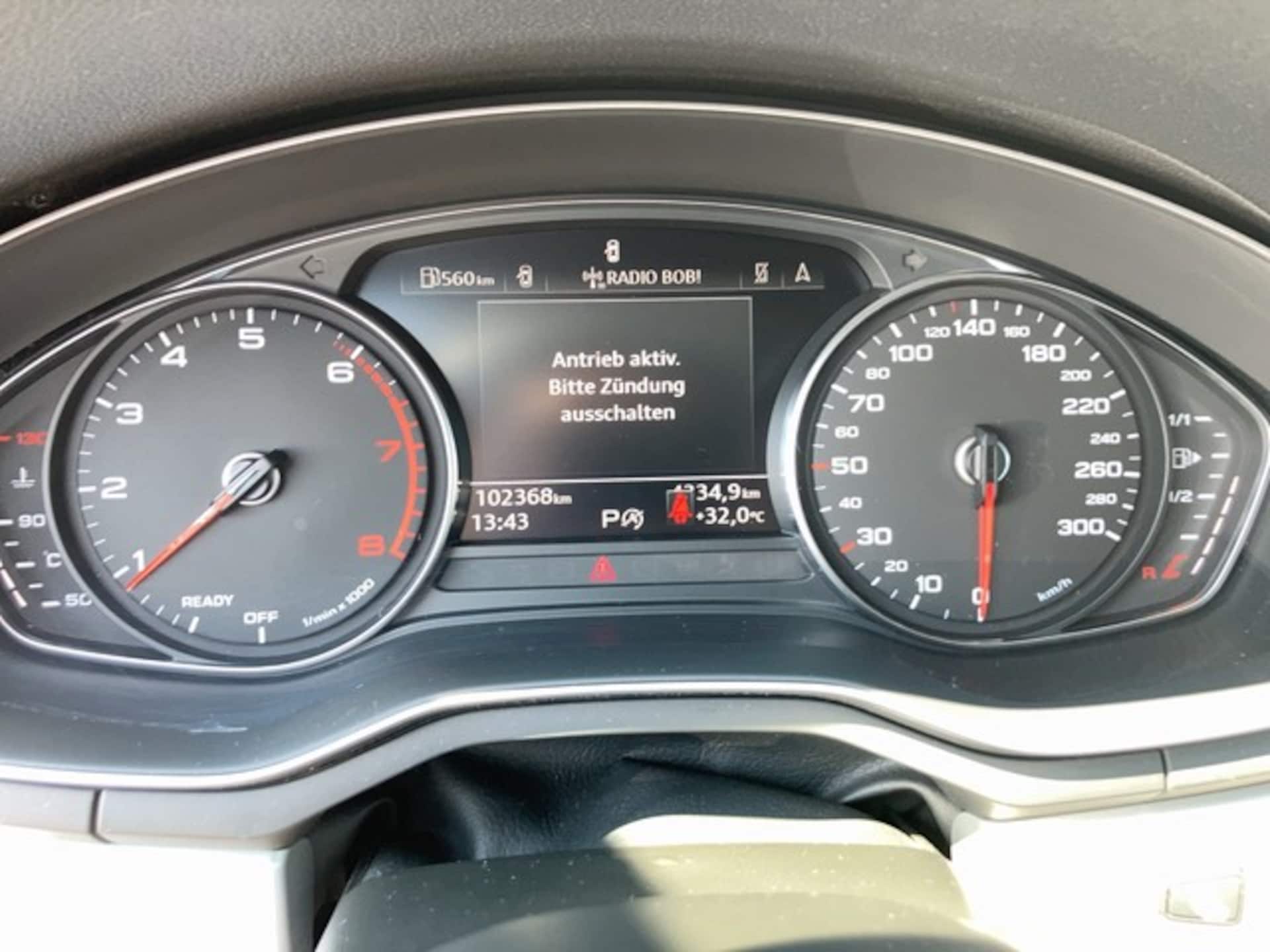 Audi A4 Avant S line