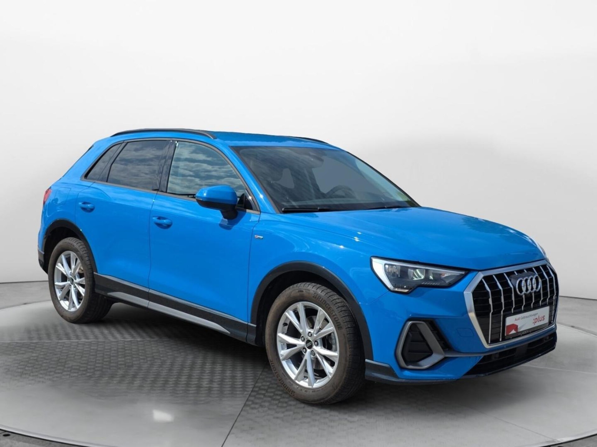 Audi Q3 SUV S line