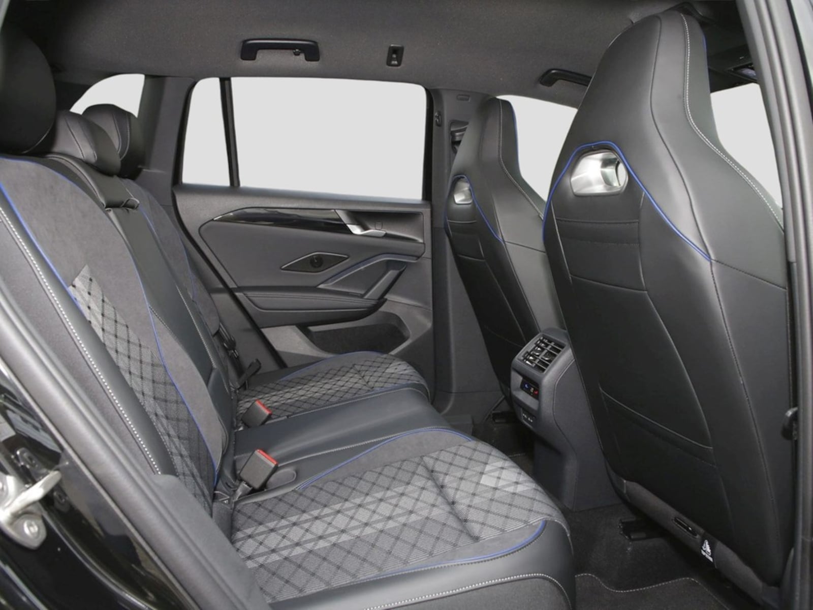 Volkswagen Tiguan – Bild 13