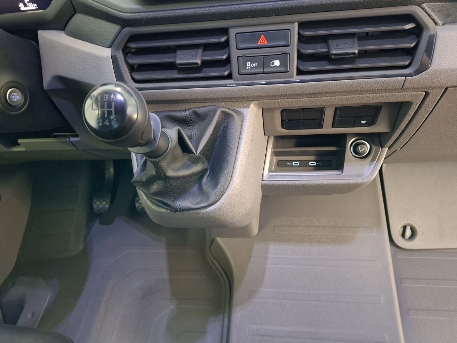 Volkswagen Crafter Kasten mittlerer Radstand – Bild 10