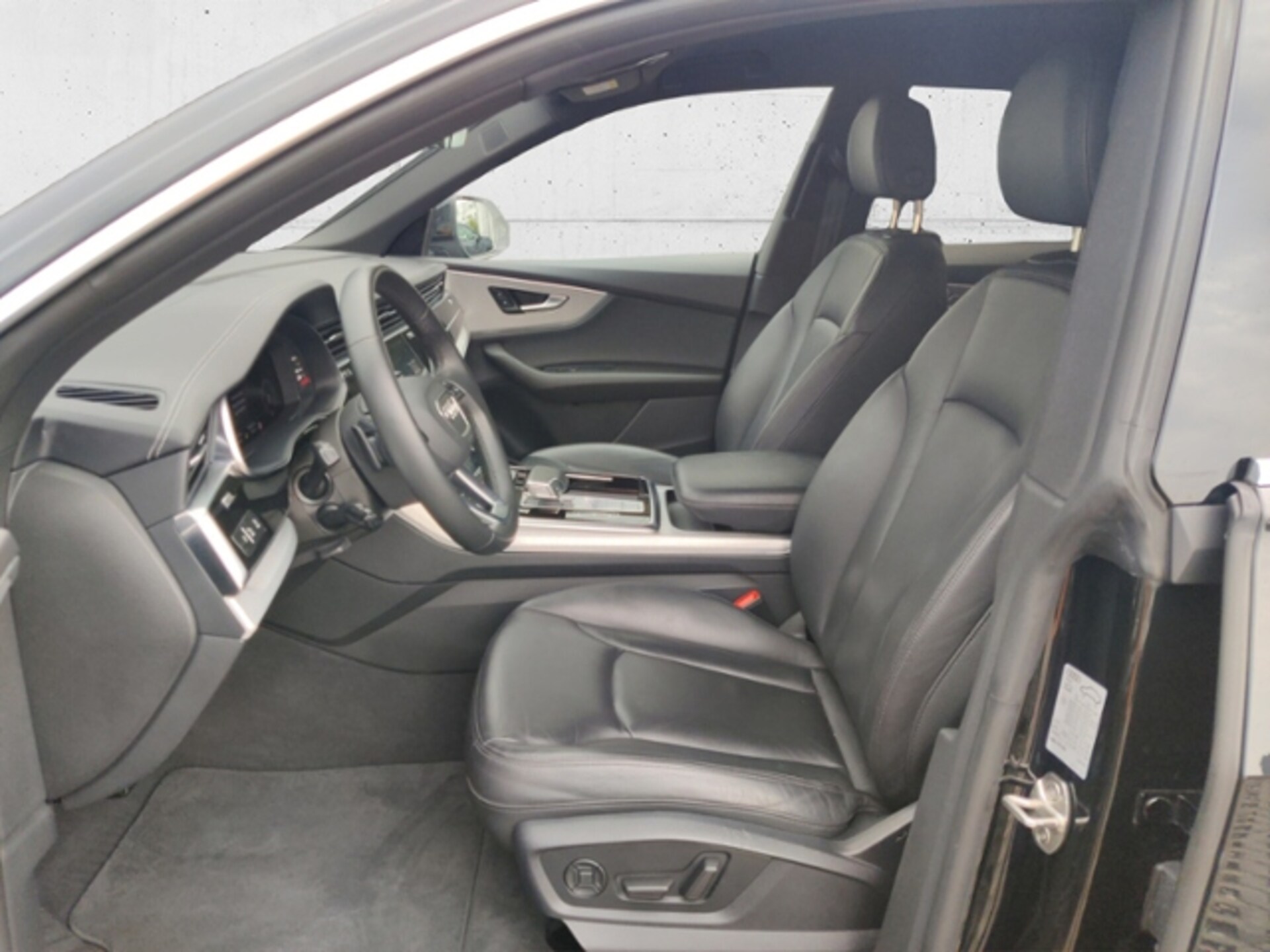 Audi Q8 SUV