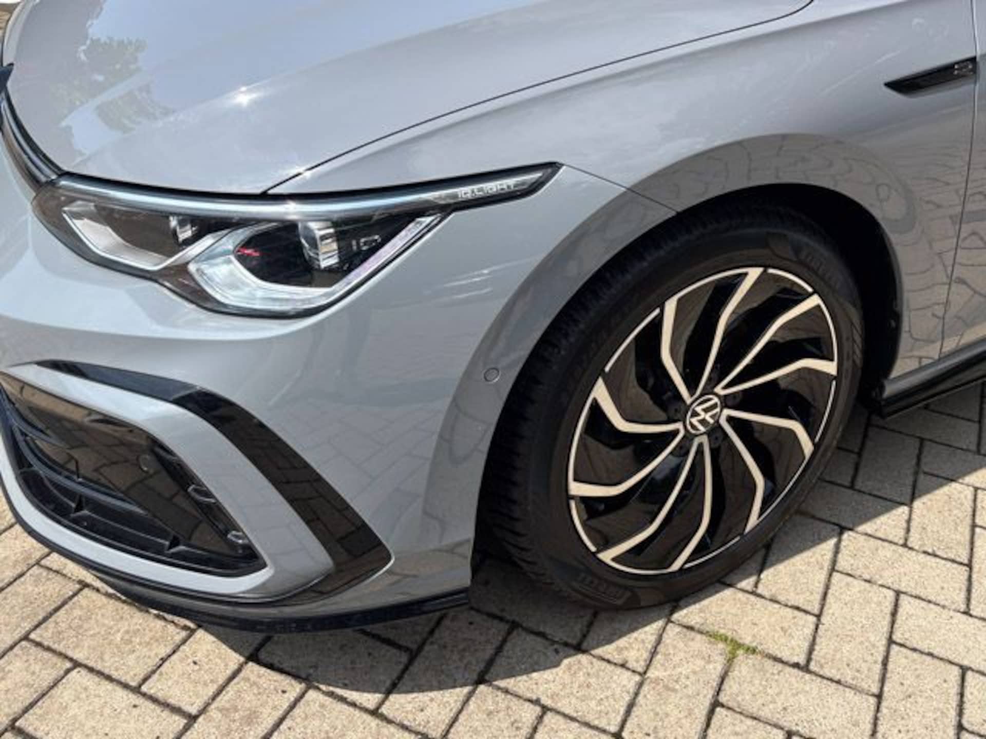 Volkswagen Golf Variant R-Line