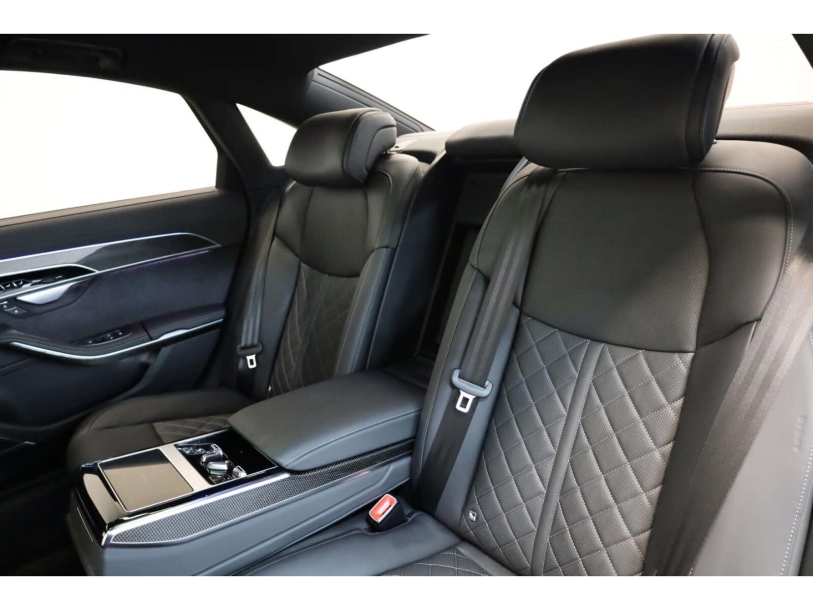 Audi A8 L – Bild 11