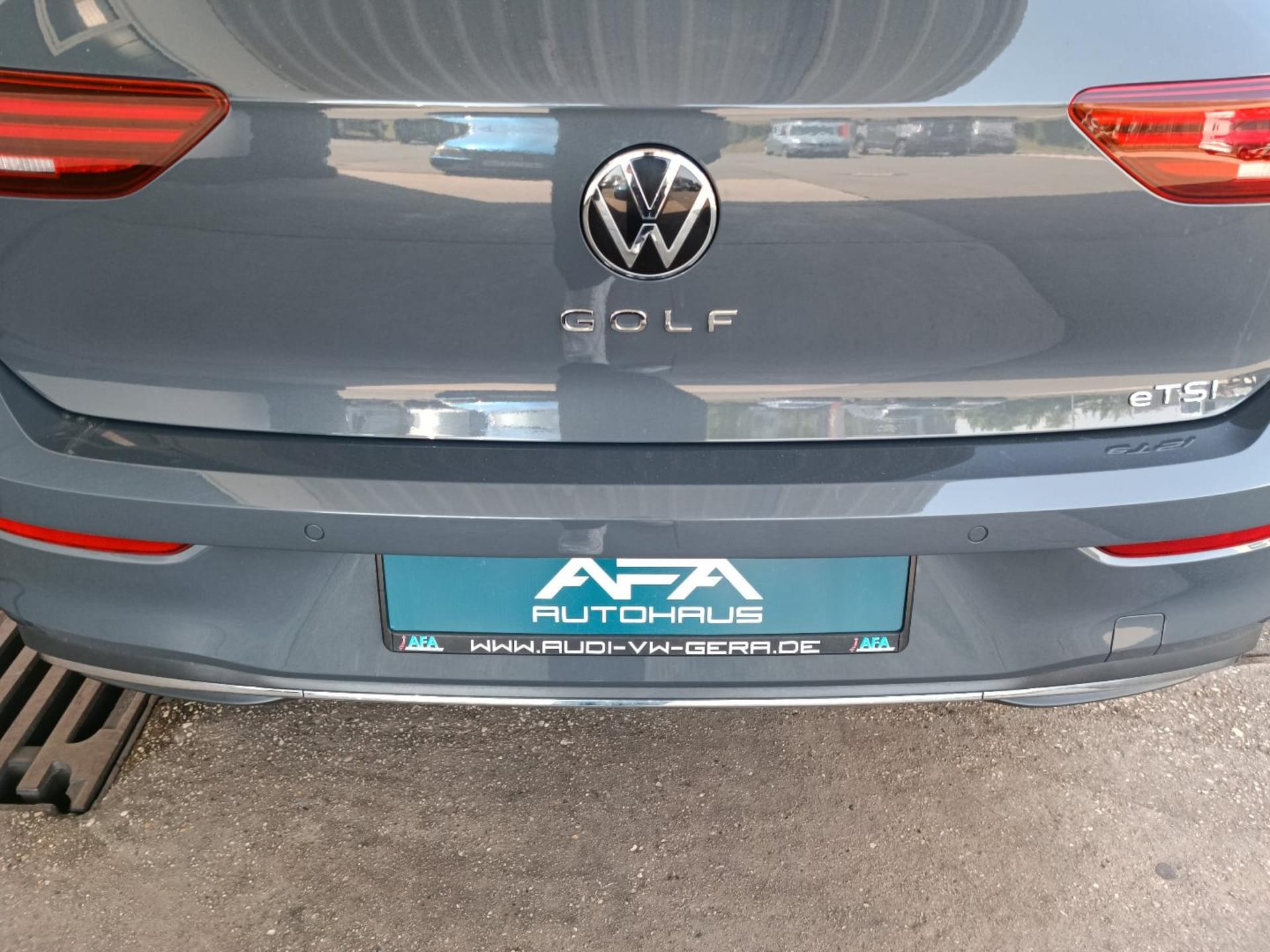 Volkswagen Golf Life