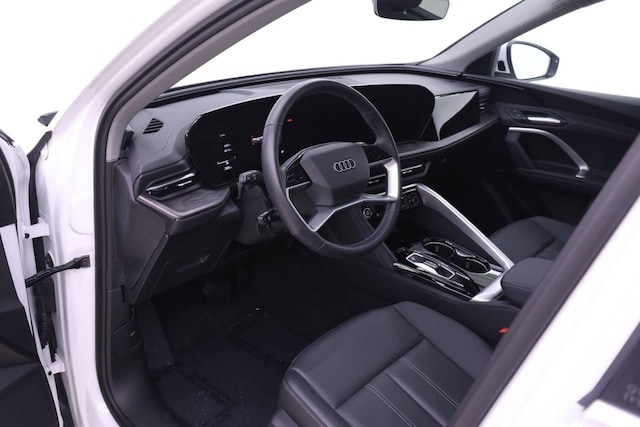 2025 Audi Q5 Premium - Photo 6