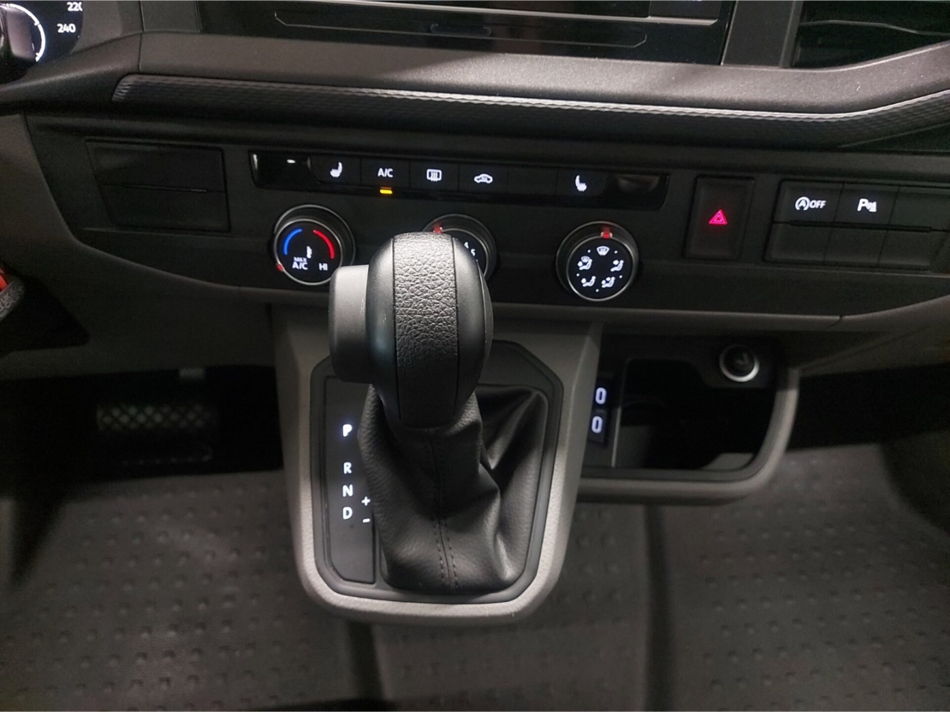 Volkswagen T6.1 Transporter Kombi kurzer Radstand