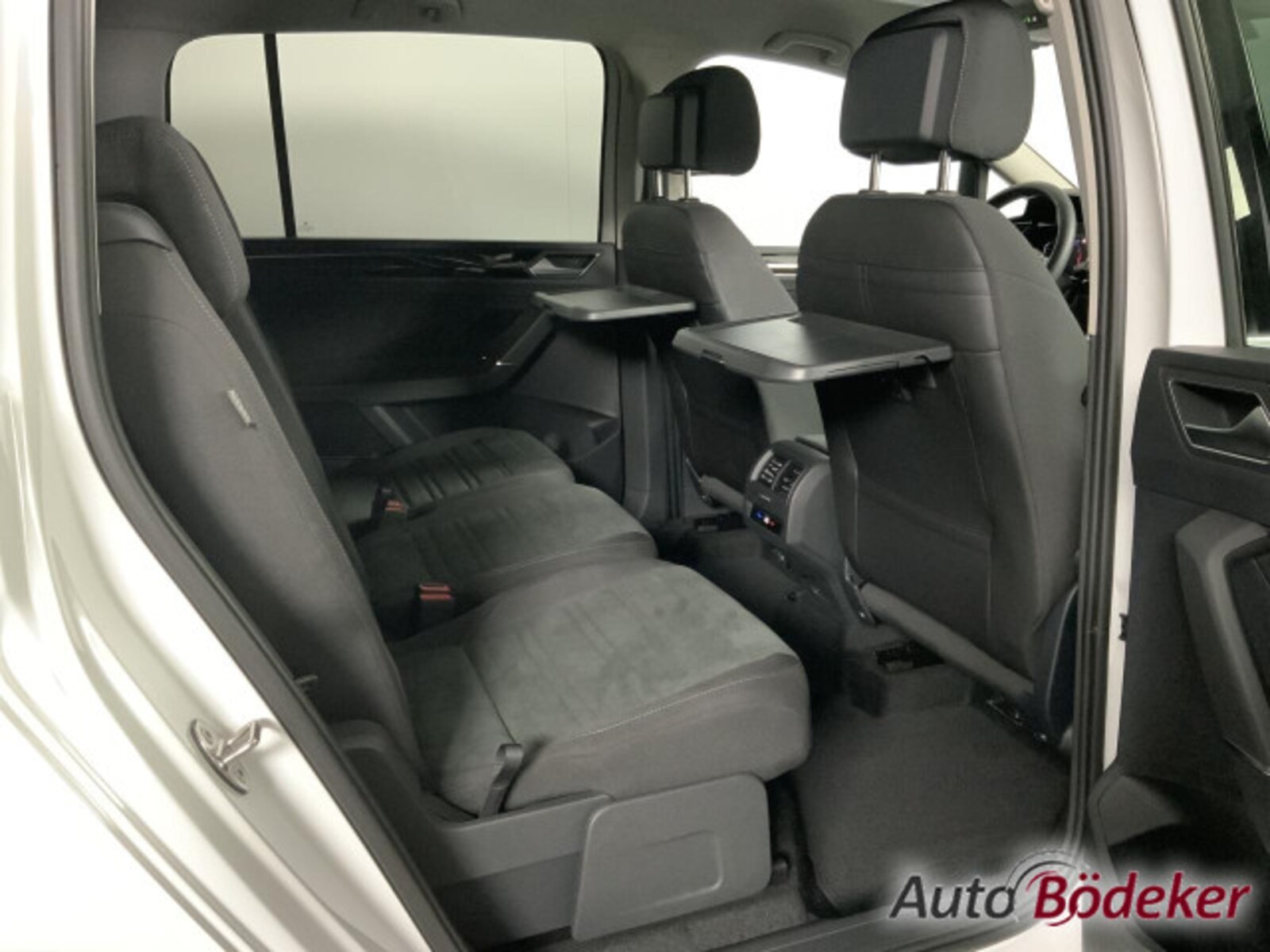 Volkswagen Touran – Bild 10