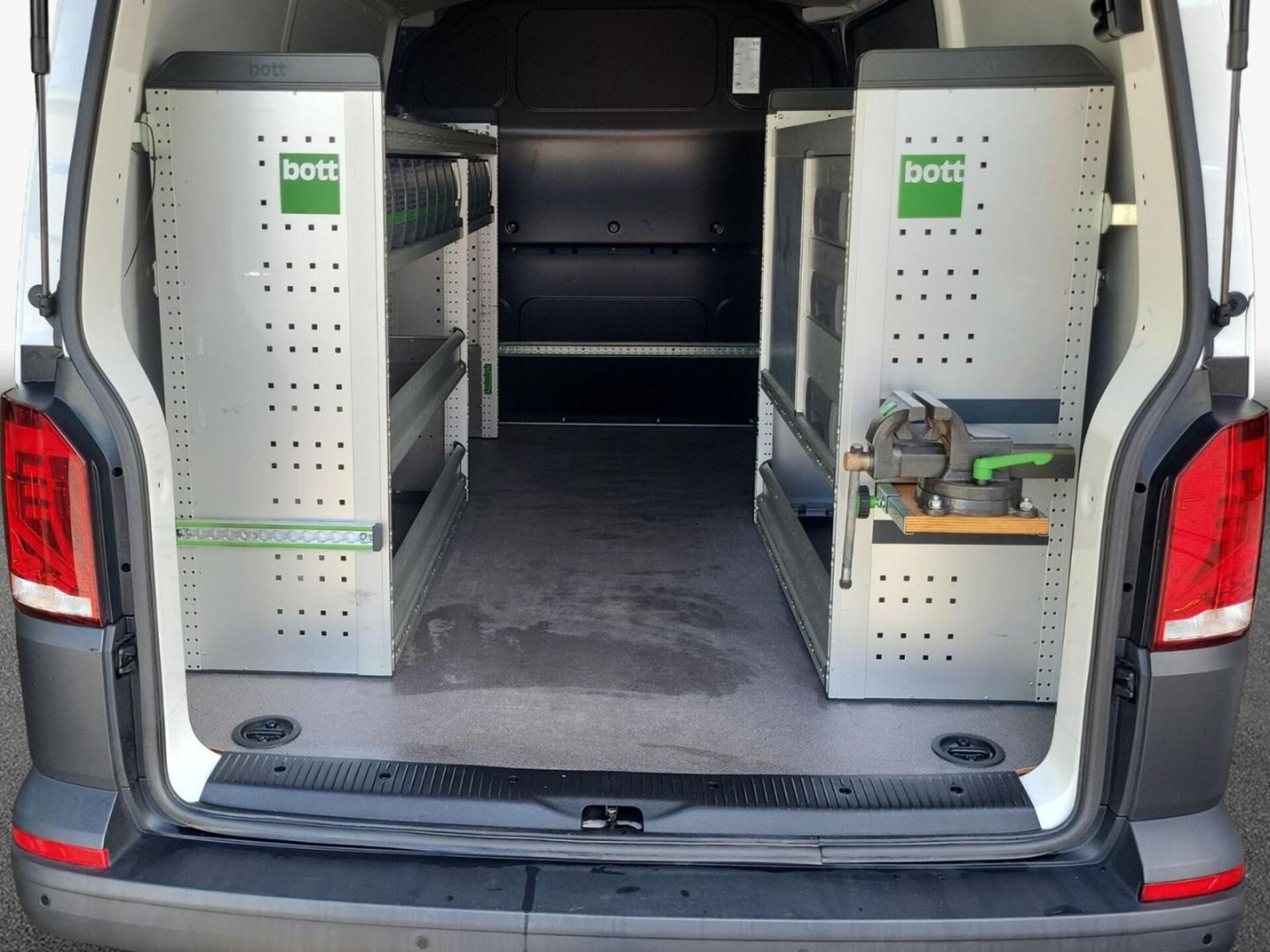 Volkswagen T6.1 Transporter Kasten kurzer Radstand