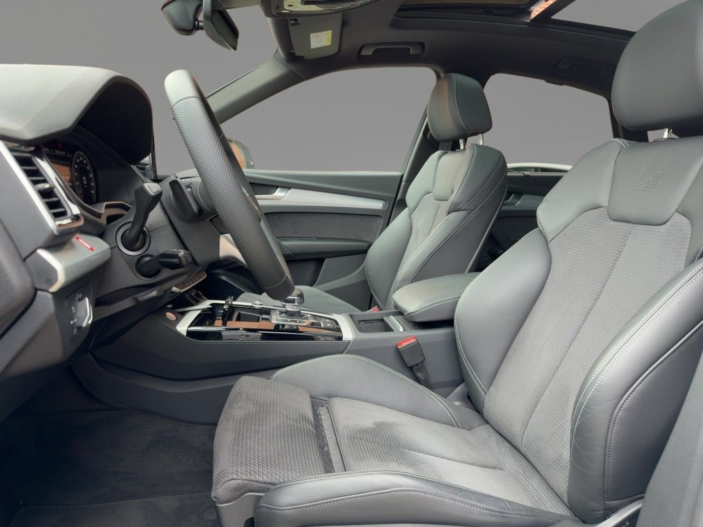 Bild über Audi Q5 Sportback 40 TDI quattro S tronic - für weitere Informationen kontaktieren Sie den Audi Partner