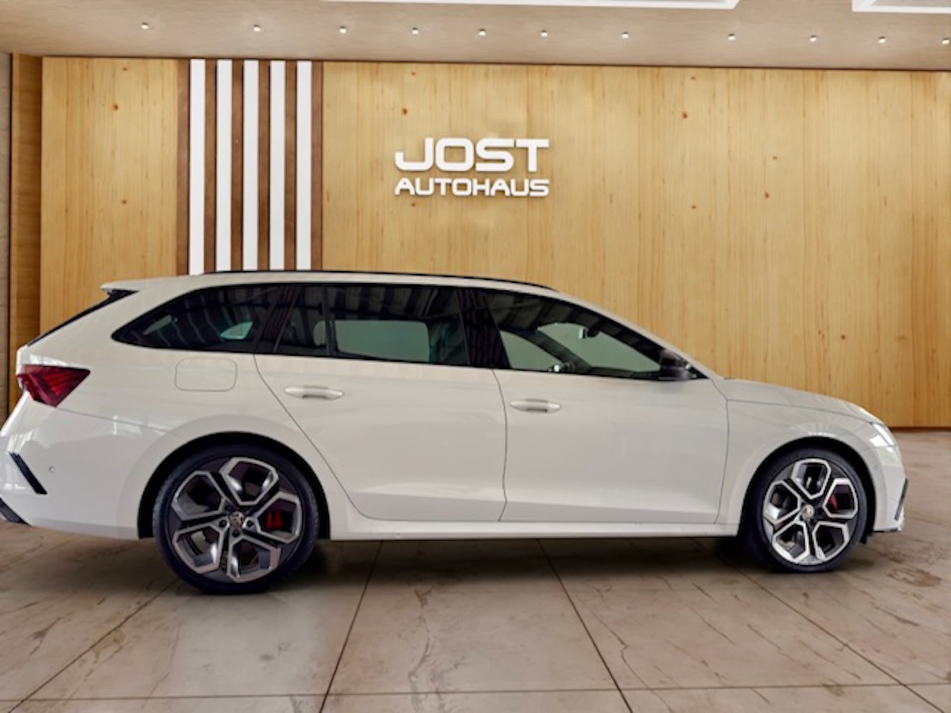 Skoda Octavia Combi RS PLUS
